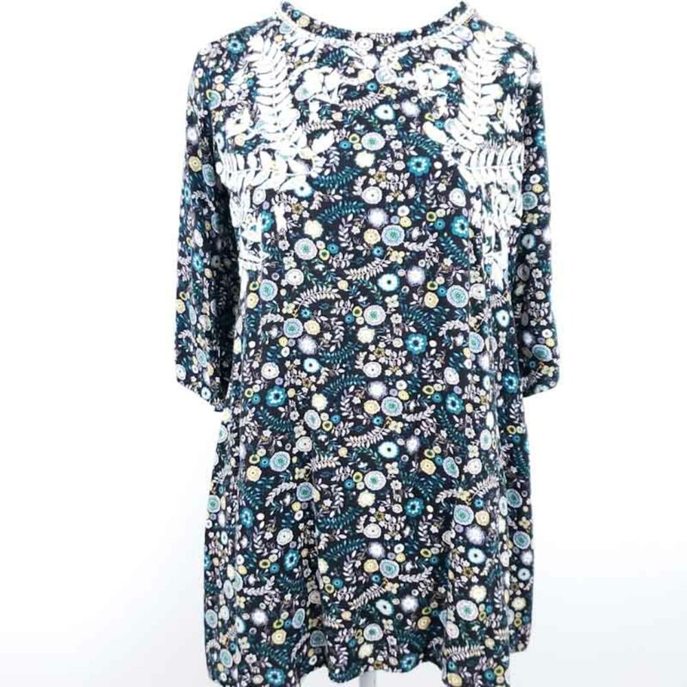 Floral Tunic Top Shirt Embroidered Keyhole Back Large Boho Country Grannycore